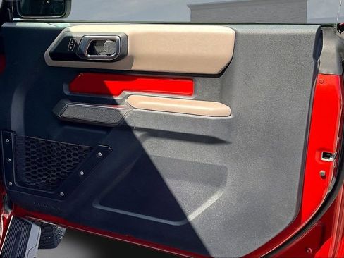 Certified 2023 Ford Bronco Wildtrak image 29