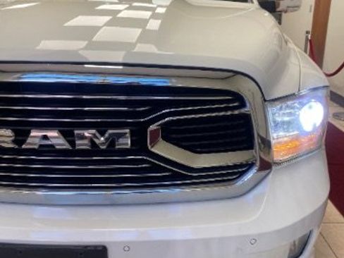 Used 2017 RAM 1500 Limited image 10