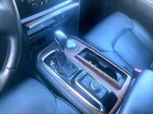 Certified 2024 Nissan Armada SL image 16