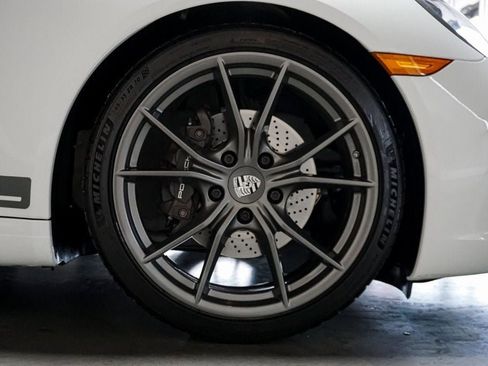 Used 2019 Porsche 911 Carrera image 44