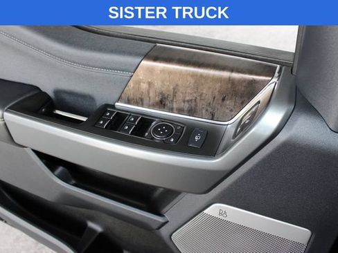 Used 2024 Ford F250 Lariat w/ Lariat Ultimate Package AWD/4WD image 17