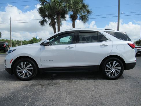 Used 2024 Chevrolet Equinox Premier FWD image 2