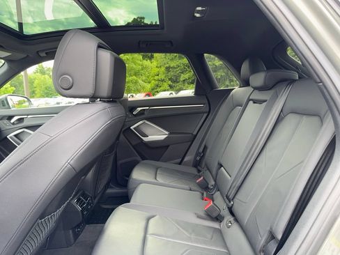Used 2023 Audi Q3 2.0T Premium w/ Convenience Package AWD/4WD image 18