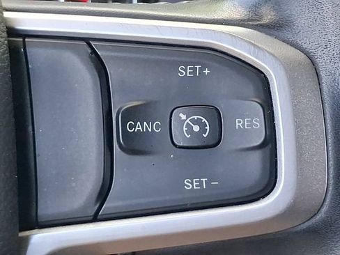 Used 2020 RAM 1500 Big Horn AWD/4WD image 15