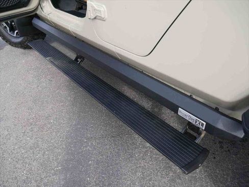 Certified 2020 Jeep Gladiator Rubicon image 15