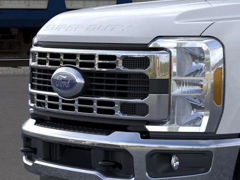New 2026 Ford F350 XLT image 39