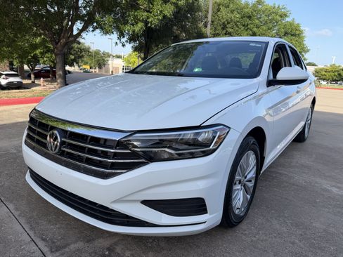 Used 2019 Volkswagen Jetta S w/ Driver Assistance Package FWD image 3