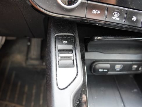 Certified 2024 Kia Telluride S w/ S Sunroof Package AWD/4WD image 6