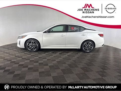 Certified 2025 Nissan Sentra SR image 4