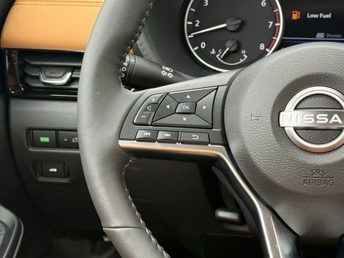 New 2025 Nissan Sentra SV w/ SV Premium Package image 21