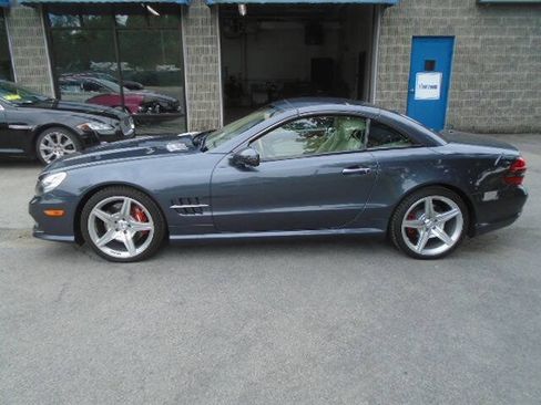 Used 2009 Mercedes-Benz SL 550 image 8