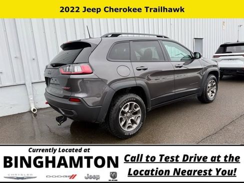 Used 2022 Jeep Cherokee Trailhawk AWD/4WD image 6