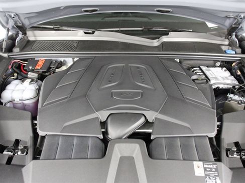 New 2026 Porsche Cayenne image 20