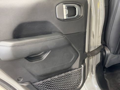 Certified 2023 Jeep Wrangler Unlimited Sahara image 40