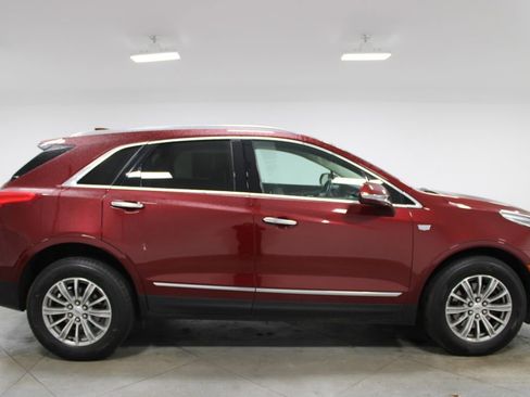 Used 2017 Cadillac XT5 Luxury image 11