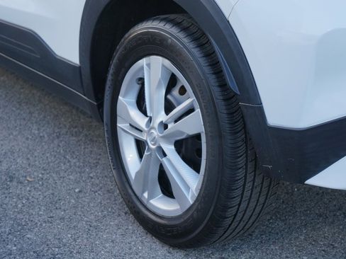 Used 2021 Nissan Kicks S image 9