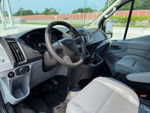 Used 2019 Ford Transit 150 130 Low Roof RWD image 24