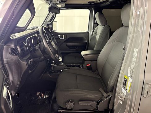 Used 2022 Jeep Wrangler Unlimited Sport AWD/4WD image 24