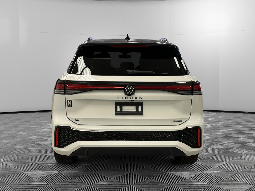 Used 2026 Volkswagen Tiguan SE R-Line AWD/4WD image 5