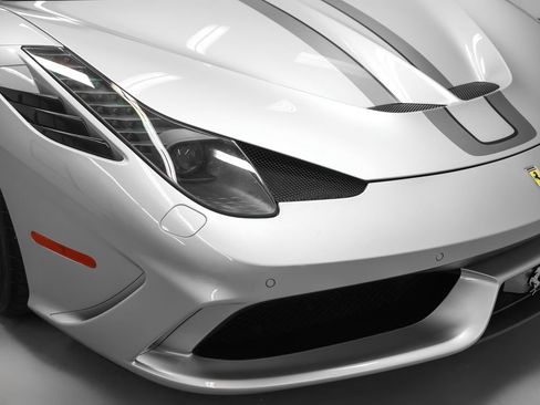 Certified 2015 Ferrari 458 Speciale A RWD image 3