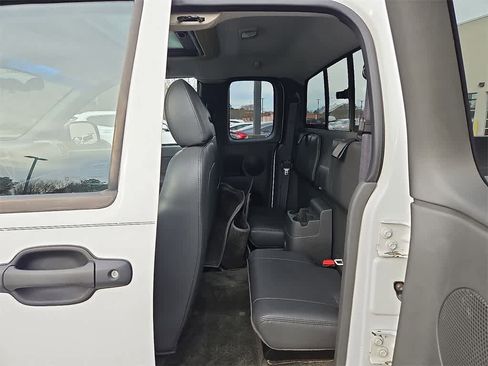 Used 2006 Chevrolet Colorado LT w/ Sun And Sound Package image 9