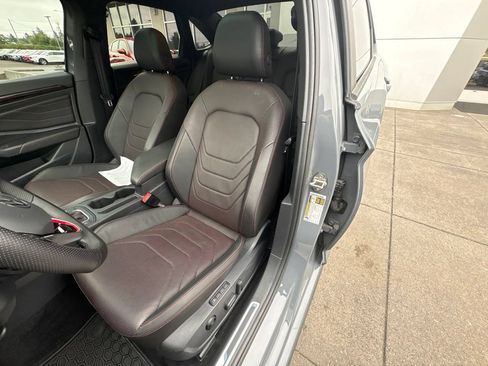 Used 2024 Volkswagen Jetta GLI Autobahn FWD image 12