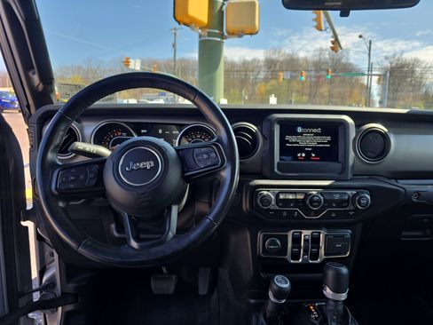 Used 2020 Jeep Gladiator Sport w/ Quick Order Package 24S AWD/4WD image 13