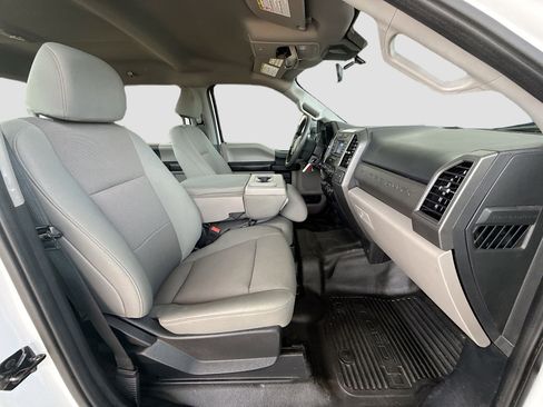 Used 2021 Ford F250 XL w/ Power Equipment Group image 27