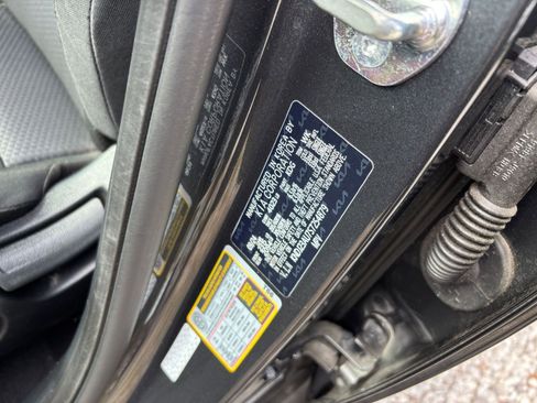 Used 2025 Kia Soul LX w/ LX Technology Package FWD image 28