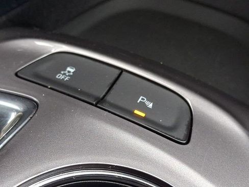 Certified 2024 Chevrolet Malibu LT image 21