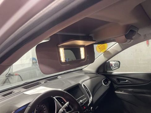 Used 2021 Chevrolet Equinox LT image 29