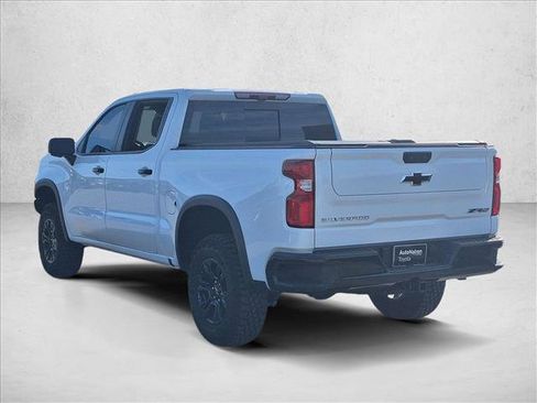 Used 2025 Chevrolet Silverado 1500 ZR2 w/ Technology Package image 7