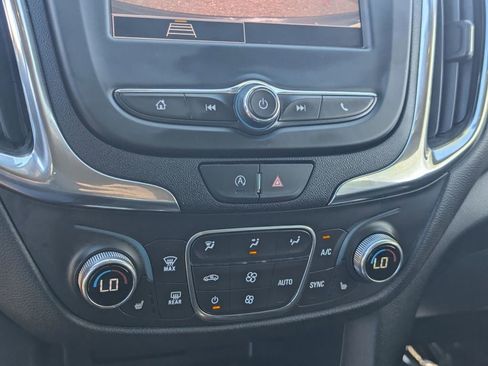 Used 2024 Chevrolet Equinox LT AWD/4WD image 18
