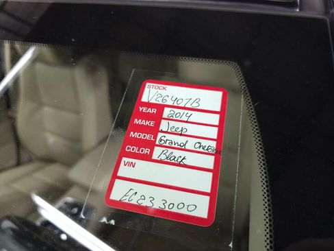 Used 2014 Jeep Grand Cherokee Limited AWD/4WD image 32