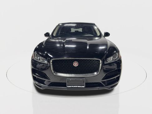 Used 2020 Jaguar F-PACE Prestige image 4