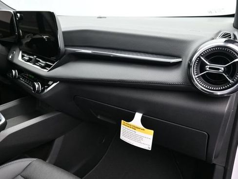 New 2026 Chevrolet Equinox LT w/ Convenience Package II FWD image 30