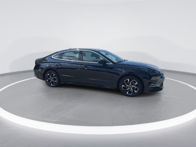 Certified 2025 Hyundai Sonata SEL FWD image 9