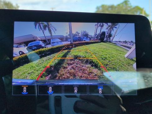 Used 2021 Chevrolet Corvette Stingray Preferred Cpe w/ Engine Appearance Package image 19