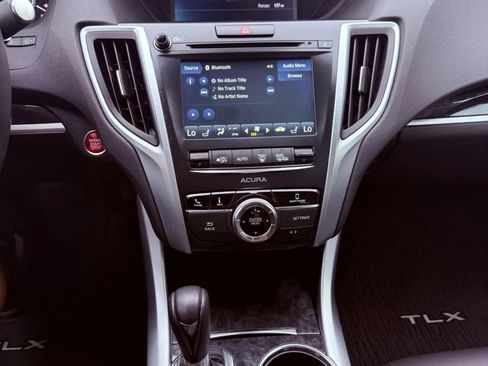 Used 2018 Acura TLX FWD image 22