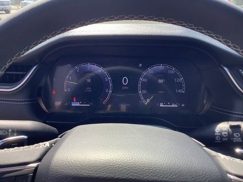 Used 2024 Jeep Grand Cherokee L Limited w/ Luxury Tech Group II image 14