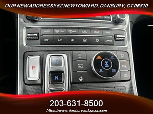Used 2023 Hyundai Santa Fe Limited AWD/4WD image 12