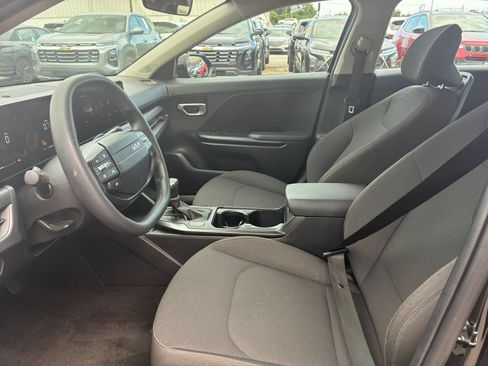 Used 2026 Kia K4 FWD image 21