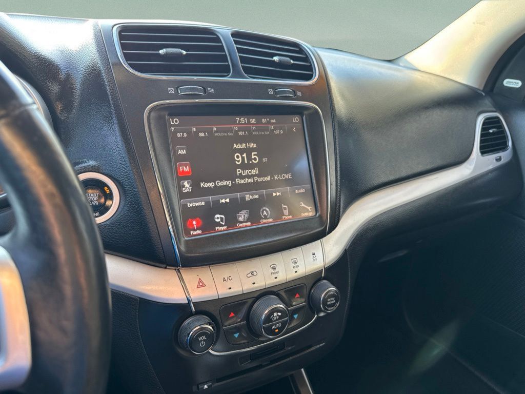 Used 2015 Dodge Journey SXT w/ Flexible Seating Group FWD image 12