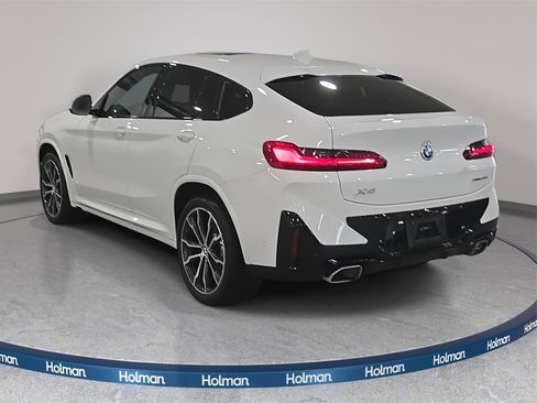 Used 2024 BMW X4 xDrive30i w/ Premium Package image 5