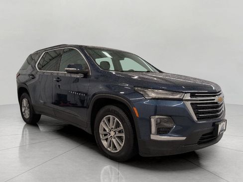 Certified 2023 Chevrolet Traverse LT AWD/4WD image 1