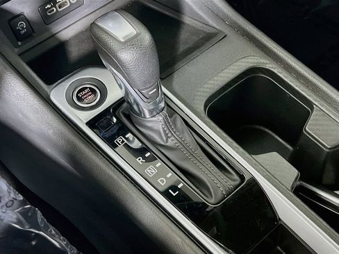 Used 2024 Nissan Sentra SV FWD image 15
