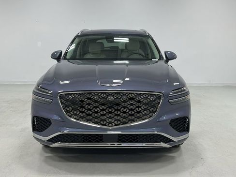 Certified 2026 Genesis GV70 2.5T Advanced image 9