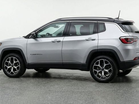 Used 2025 Jeep Compass Limited AWD/4WD image 5
