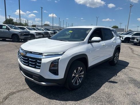 New 2026 Chevrolet Equinox LT w/ Convenience Package II image 7