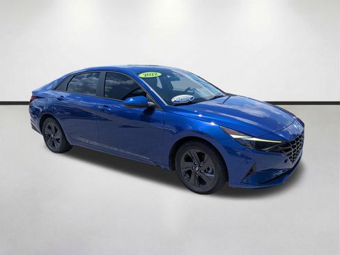 Used 2022 Hyundai Elantra SEL w/ Cargo Package FWD image 1